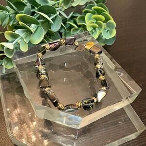 Erimish Iridescent Smoky Geometric Stones